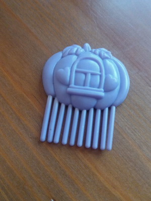 Vintage comb used