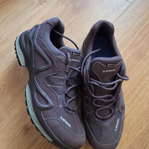 Lowa Gorgon Gore Tex shoes new, size 41.5, waterproof