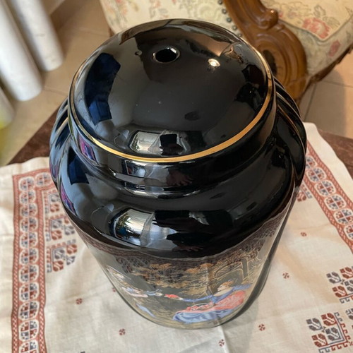 Porcelain lamp base Fragonard like new