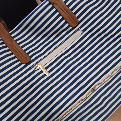 Verde beach bag, expandable with bottom zipper, white and blue