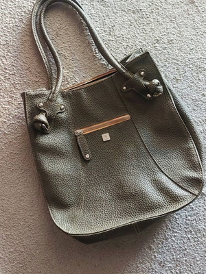KEM Shoulder Bag like new, olive color