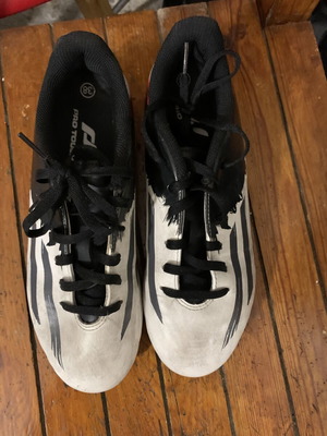 Football shoes like new, size 38.5