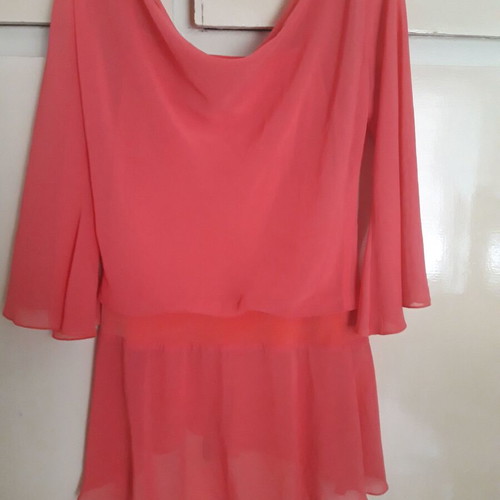 Women's blouse like new, coral color, size L