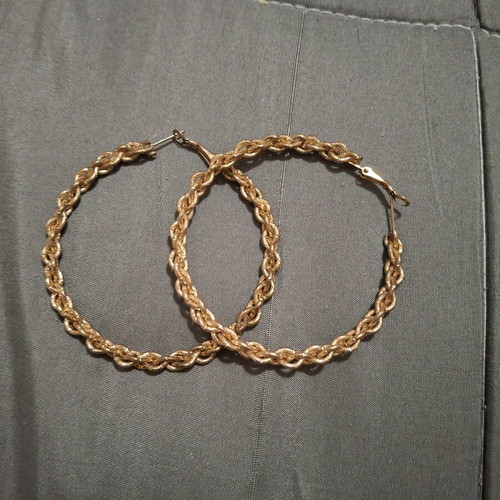 Hoop earrings used, pack of 2