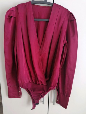 Burgundy bodysuit satin, like new, size S