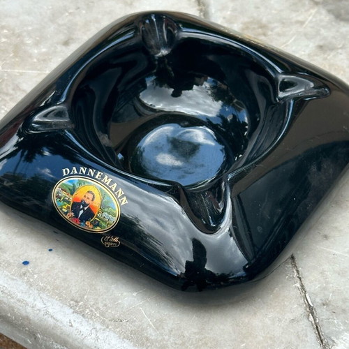 Dannemann El Noble Cigarro ashtray used, black color