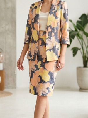 Women's blazer and skirt set with floral design, size L/XL