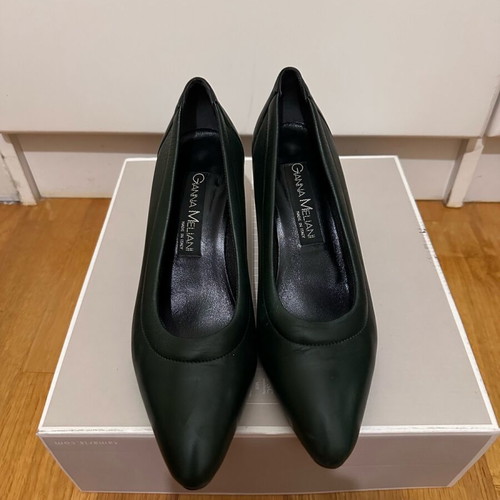 Gianna Meliani leather green pump with low heel used, size 37