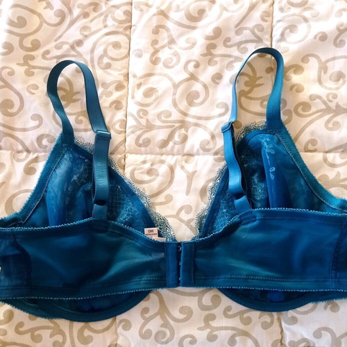 Victoria's Secret petrol bra 38D used with embroidery