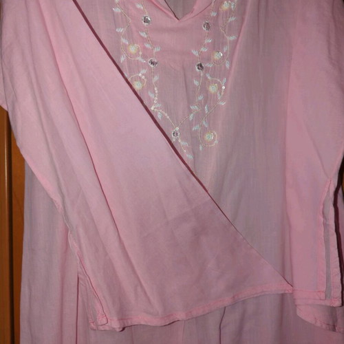 Pink kaftan used I&D one size with embroidery and bell sleeve