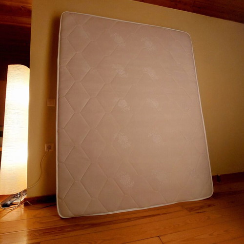 Double mattress used 157×200 cm with protective cover