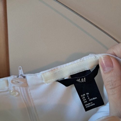 H&M white mini strapless dress with belt