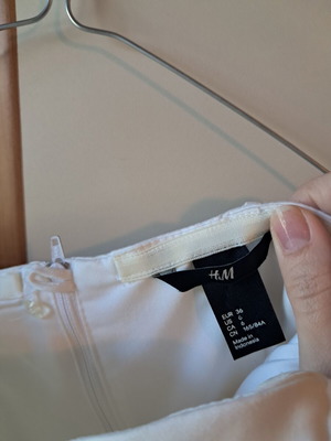 H&M white mini strapless dress with belt