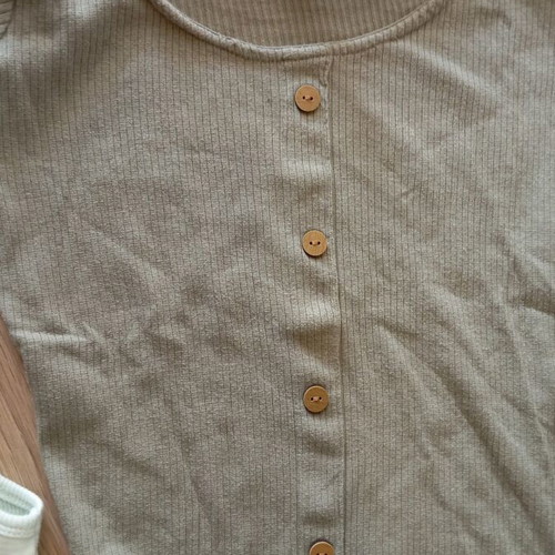Summer blouses H&M colorful XS used, good condition