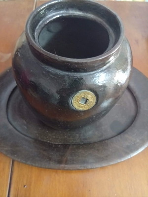 Handmade clay flowerpot with matching plate like new