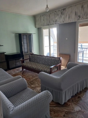 Апартамент 85 кв.м. в Никаия, 3 спални, 3-ти етаж без асансьор