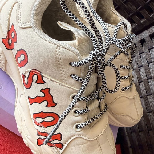 Children's Chunky Sneakers Boston Size 32 Like New Beige