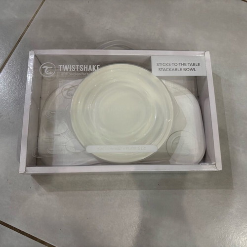 Anti-slip feeding plate set with lid new