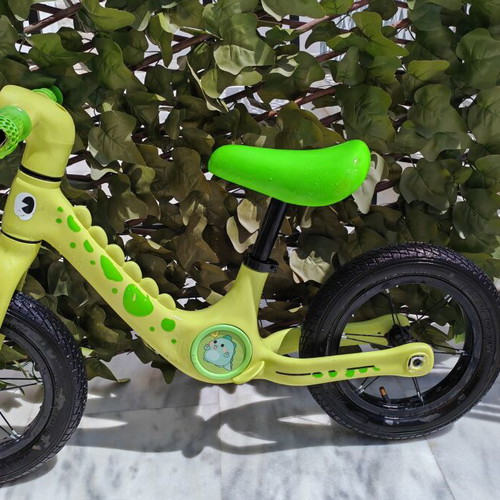 Balance bike for small children, like new, 85x45 cm