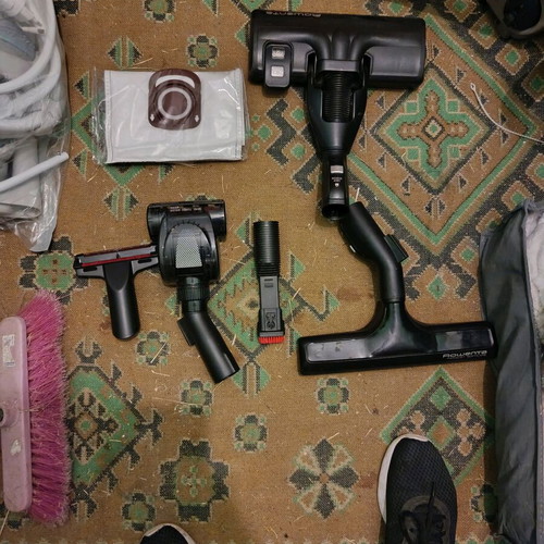 Vacuum cleaner slightly used