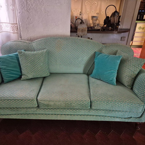 Vintage English Style Handmade Sofa like new, emerald velvet jacquard