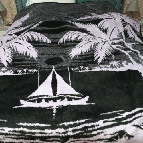 Acrylic double winter blanket like new, purple and black design 200x220