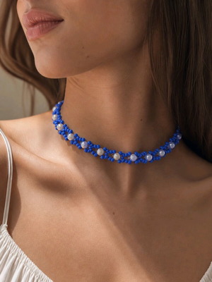 Handmade choker with blue beads and pearls like new