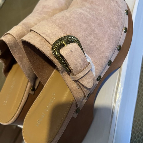 Ideal Shoes women's clogs new, pink nude synthetic suede