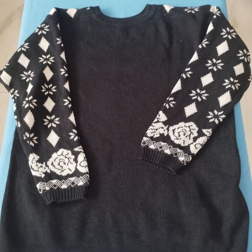 Vintage Black and White Jacquard Sweater XL/XXL like new