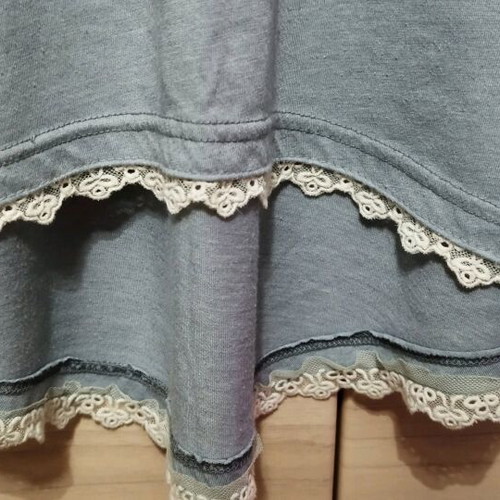 Regalinas blouse used with lace and bow in gray