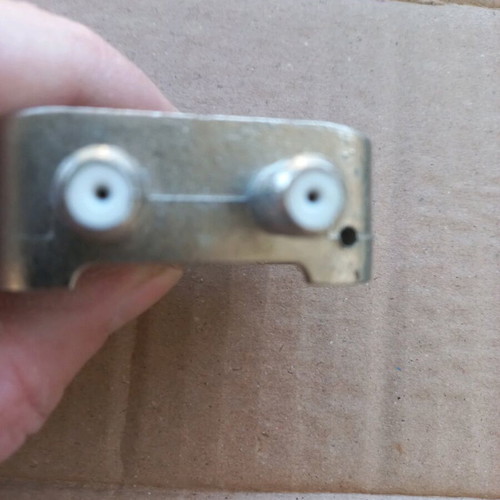 Matel antenna splitter new with one input and two outputs