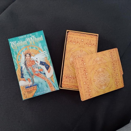 Tarot cards of the Golden Wheel like new, with box and info book