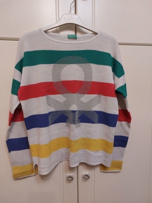 Benetton knitted blouse used for 11-12 years old (2XL)