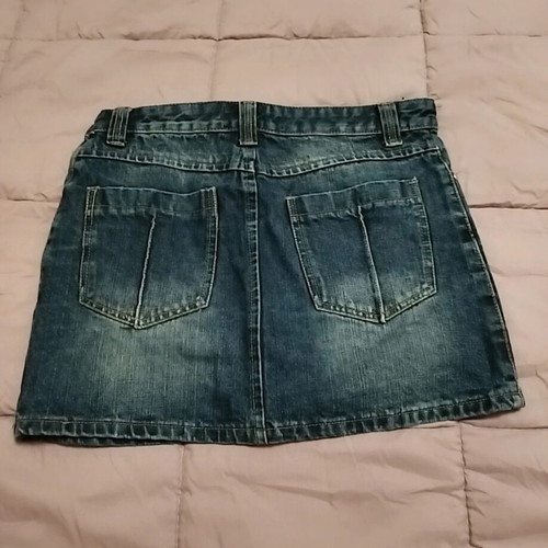 Denim skirt new, size Small, blue