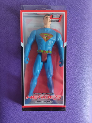 Φιγούρα Superman καινούργια με χαρακτηριστική μπλε στολή και κόκκινη κάπα