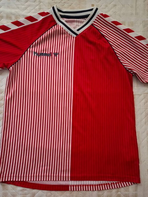 Denmark Hummel 1986 World Cup Laudrup #11 remake football shirt like new, medium size