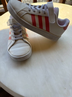 Adidas kids sneakers used, size 31, white and pink