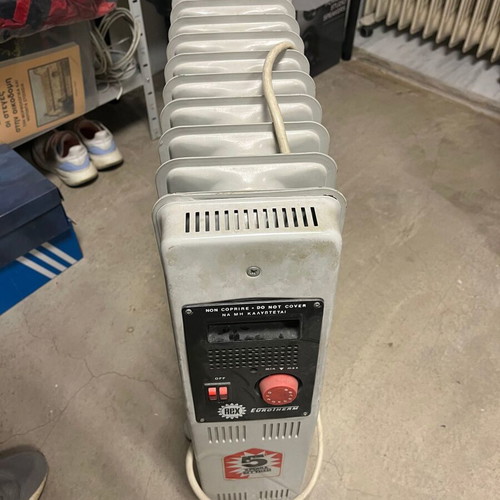 Oil radiator used, 2 pieces with 11 and 12 fins