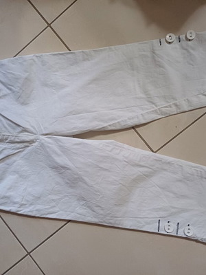 Παντελόνι κάπρι Forel άσπρο σαν καινούργιο, μεγέθη M και L