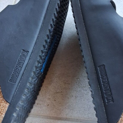 Birkenstock Classic Arizona sandals size 38 like new, black