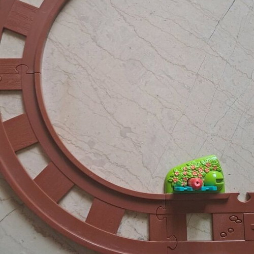 Vehicle track used in excellent condition, set