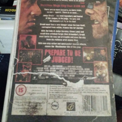 Judge Dredd VHS sealed, English, no subtitles, 1996 action sci-fi