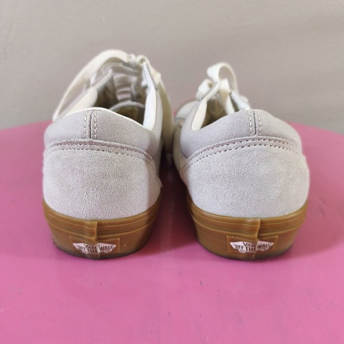 Vans sneakers beige with gum sole like new, size 44.5