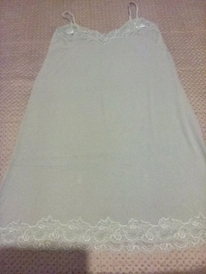 Harmony nightgown like new, size L, bust 42, length 76