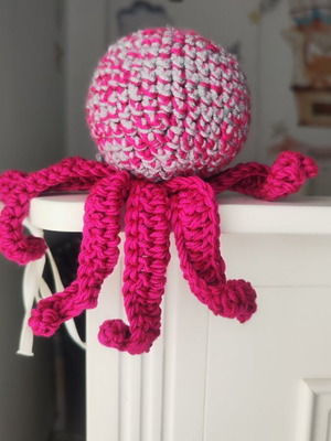 Knitted Octopus Handmade new