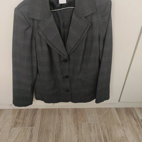 Classic women's jacket like new, size 52