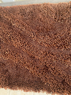 Χαλάκι καφέ μοντέρνο σαν καινούργιο, διαστάσεις 85 εκ