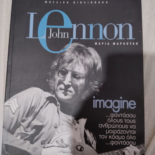 John Lennon Collectible Magazine Like New