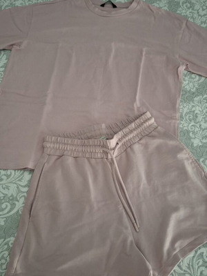 Pink sportswear set, shirt M, shorts S