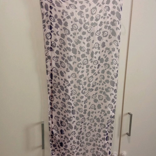 Scarf like new, pink and purple